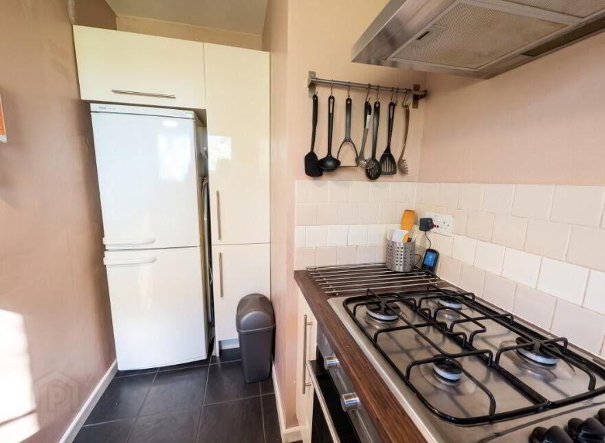 43 Caiystane Gardens, Fairmilehead, Edinburgh, EH10 6TD