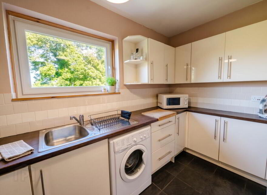 43 Caiystane Gardens, Fairmilehead, Edinburgh, EH10 6TD
