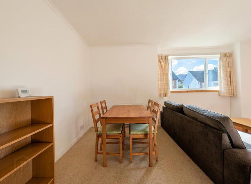 43 Caiystane Gardens, Fairmilehead, Edinburgh, EH10 6TD