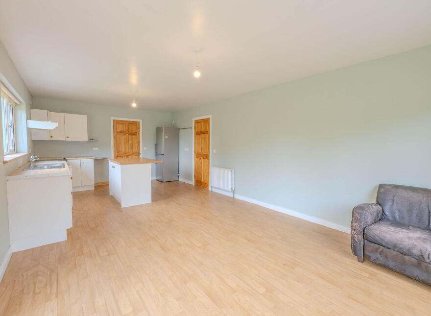 Hollybank, Arva, H12A3W7