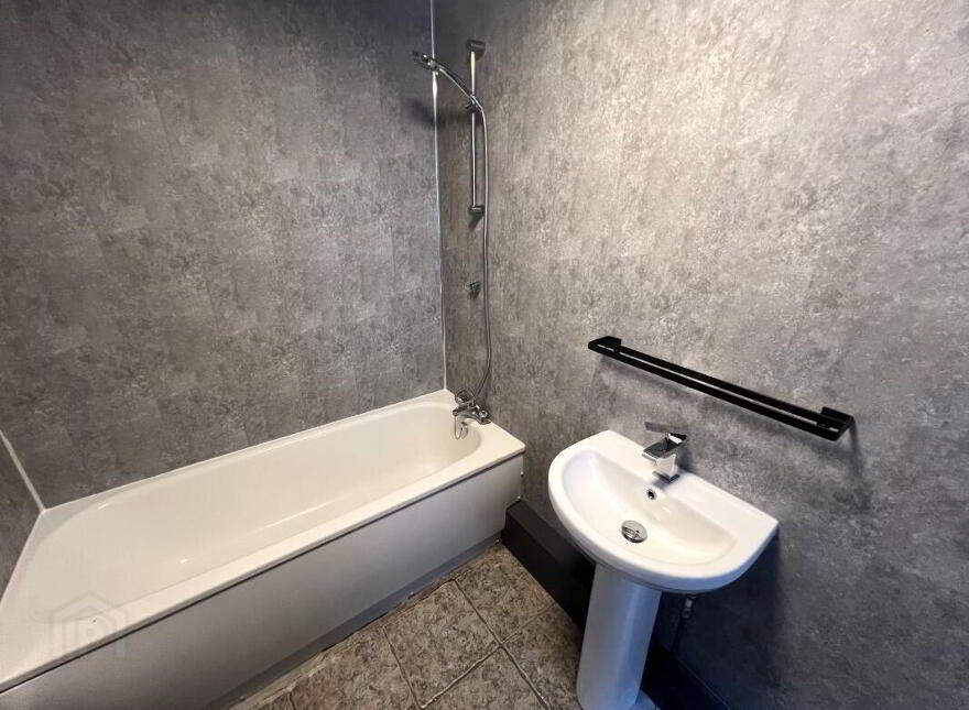 Apt 1, 29 Wellesley Avenue, Belfast, BT9 6DG