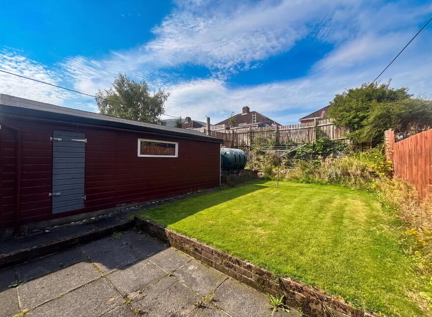 13 Lyndhurst Drive, Belfast, BT13 3PA