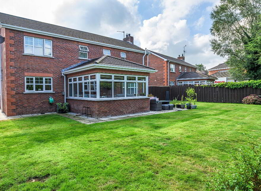 6 Weavers Lane, Waringstown, BT66 7UE