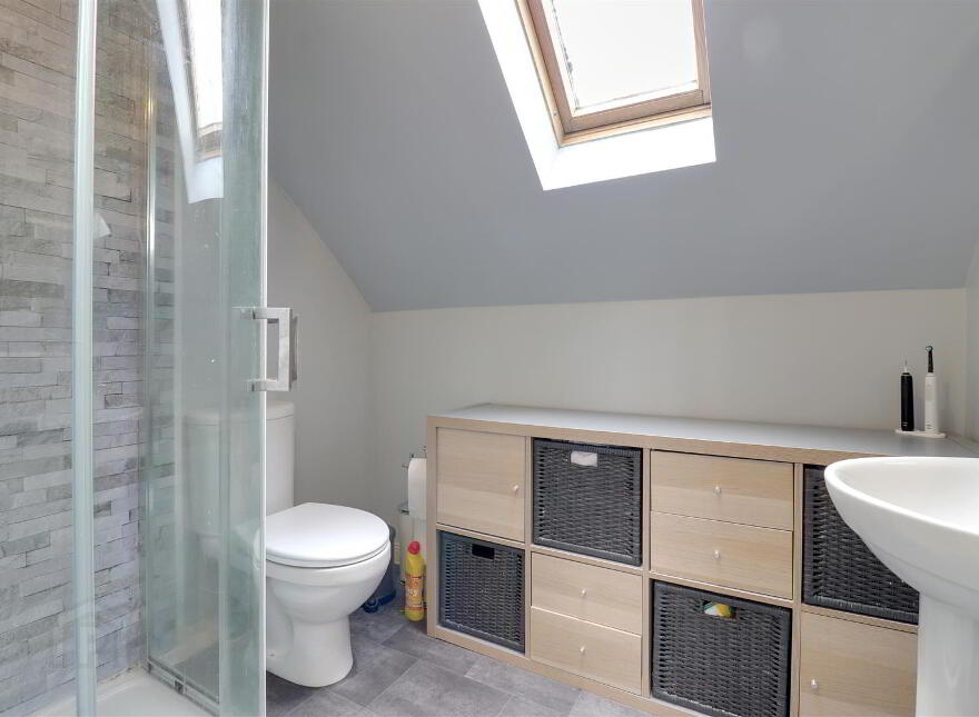 2 Woodgate, Rathgael Road, Bangor, BT19 1WL
