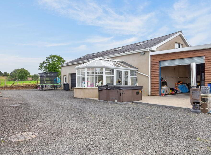 17 Grange Road, Nutts Corner, Crumlin, BT29 4TE