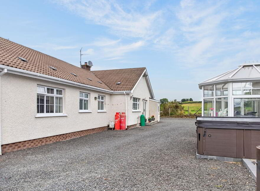17 Grange Road, Nutts Corner, Crumlin, BT29 4TE