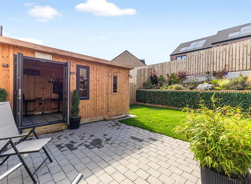 15 Little Enler Place, Comber, BT23 5FA