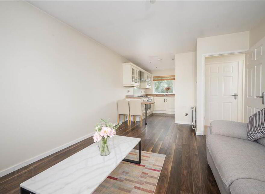 2 Grange Hill, Dunmurry, Belfast, BT17 9AW