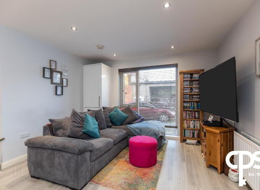 Apt 2, 32 Gardiner Street, Belfast, BT13 2GT