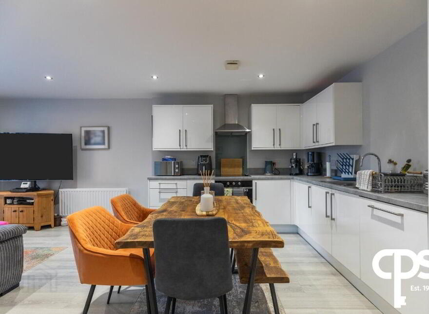 Apt 2, 32 Gardiner Street, Belfast, BT13 2GT