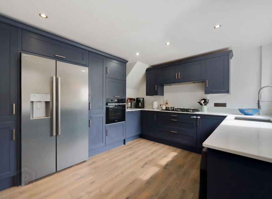 20 Rathmore Park, Finaghy Road South, Belfast, BT10 0FW