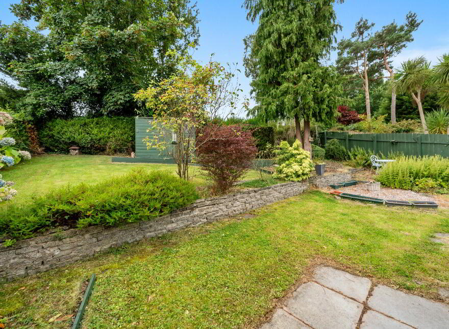 20 Rathmore Park, Finaghy Road South, Belfast, BT10 0FW