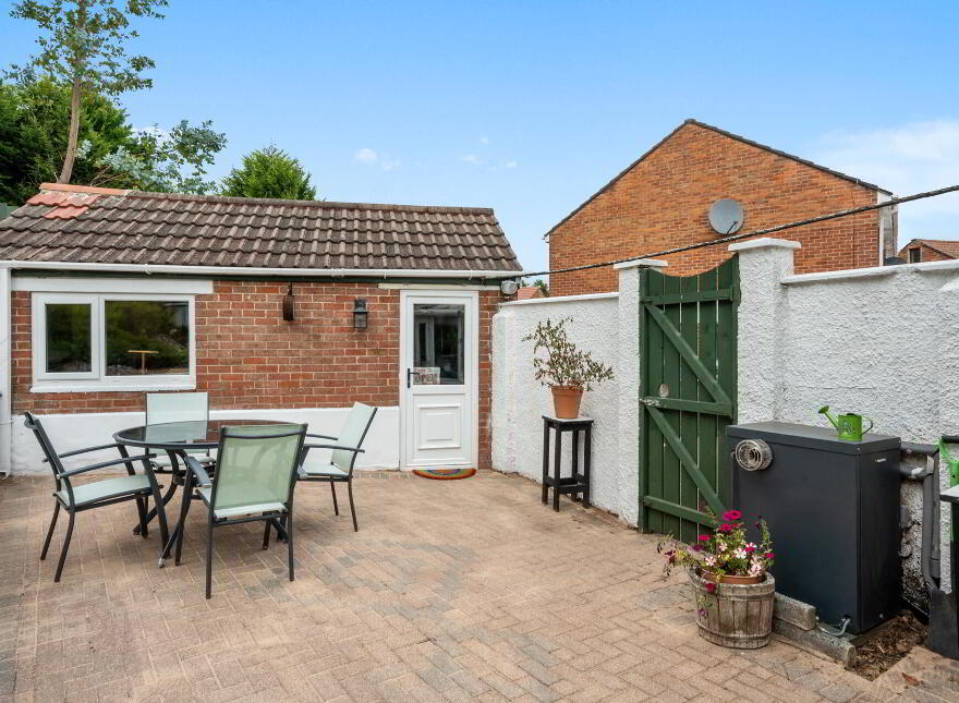 20 Rathmore Park, Finaghy Road South, Belfast, BT10 0FW
