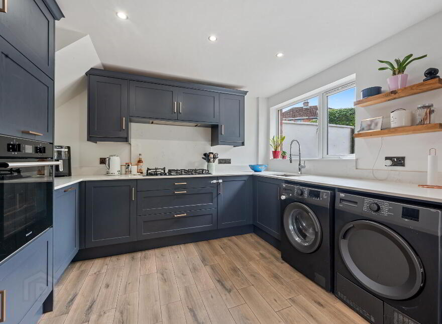 20 Rathmore Park, Finaghy Road South, Belfast, BT10 0FW