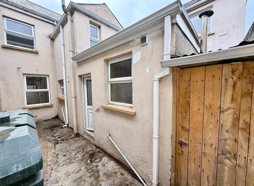 147 Lonemoor Road, Derry, BT48 9LA