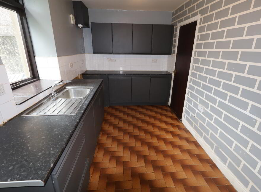 10 Lisnamanny Road, Martinstown, Ballymena, BT43 6QH