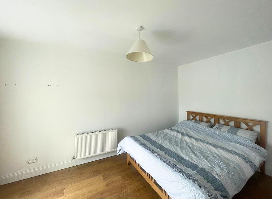 Ballinagare, Castlerea, F45RX00