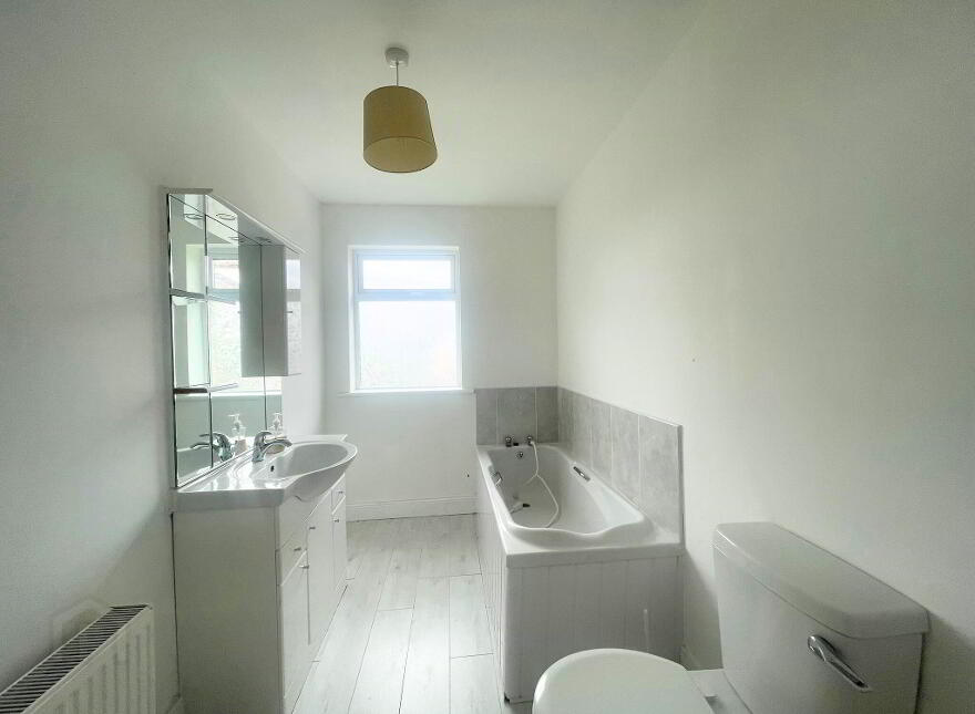 Ballinagare, Castlerea, F45RX00