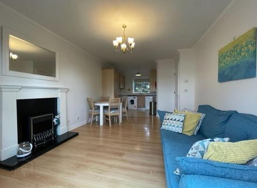 Cruagh Court, Stepaside, D18H365