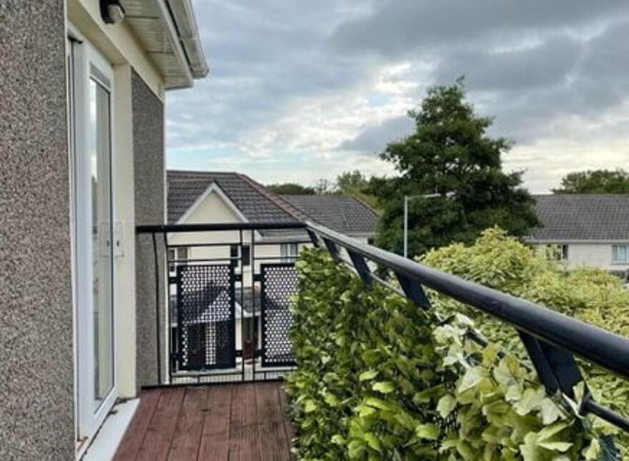 Cruagh Court, Stepaside, D18H365