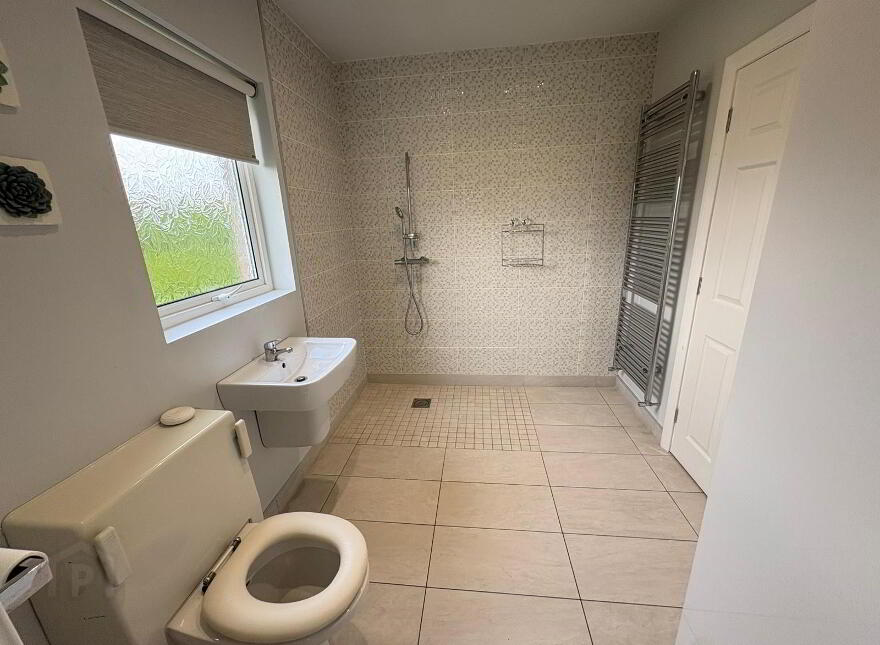 39 Apollo Avenue, Portrush, BT56 8HH