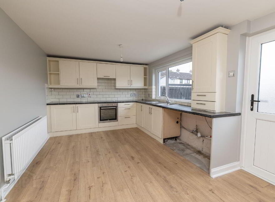 66 Rossmara Park, Warrenpoint, Newry, BT34 3NY