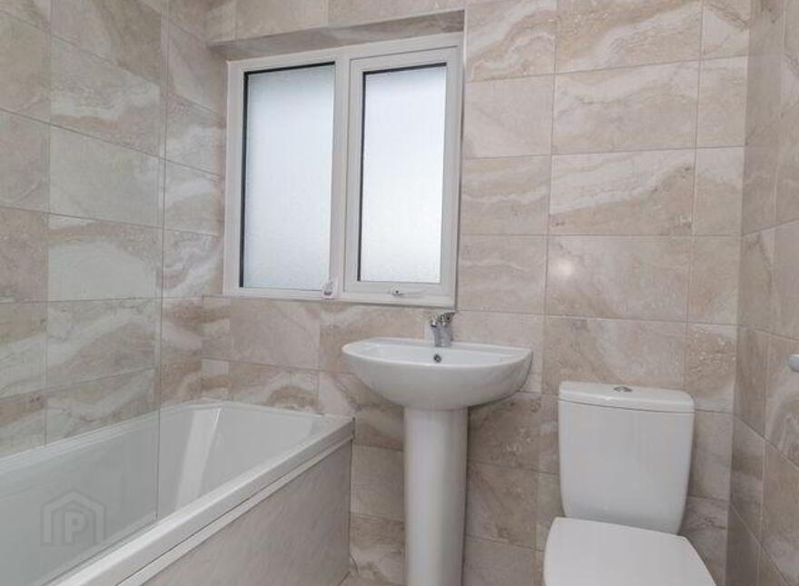 66 Rossmara Park, Warrenpoint, Newry, BT34 3NY