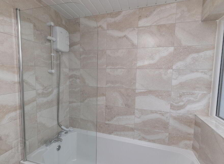 66 Rossmara Park, Warrenpoint, Newry, BT34 3NY
