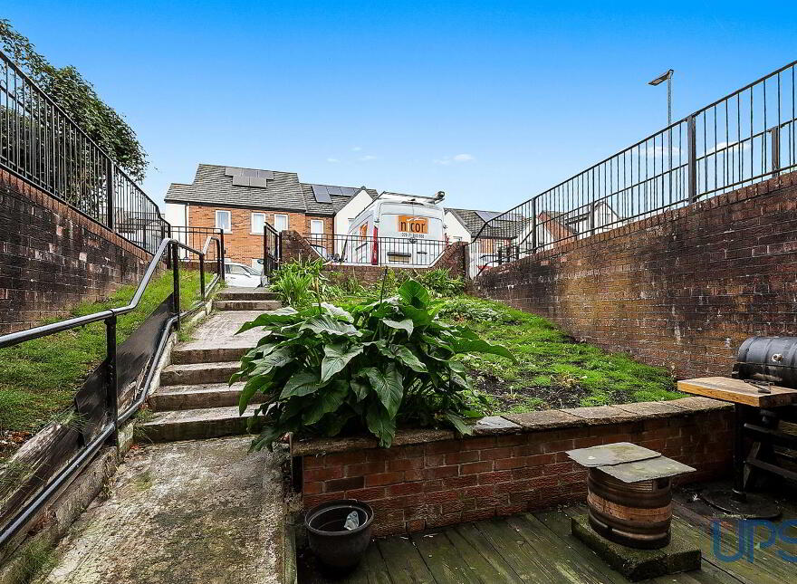 Apt, 150 Lenadoon Avenue, Lenadoon, Belfast, BT11 9HF