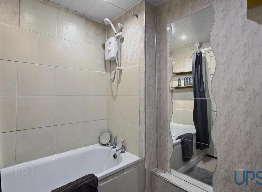 Apt, 150 Lenadoon Avenue, Lenadoon, Belfast, BT11 9HF
