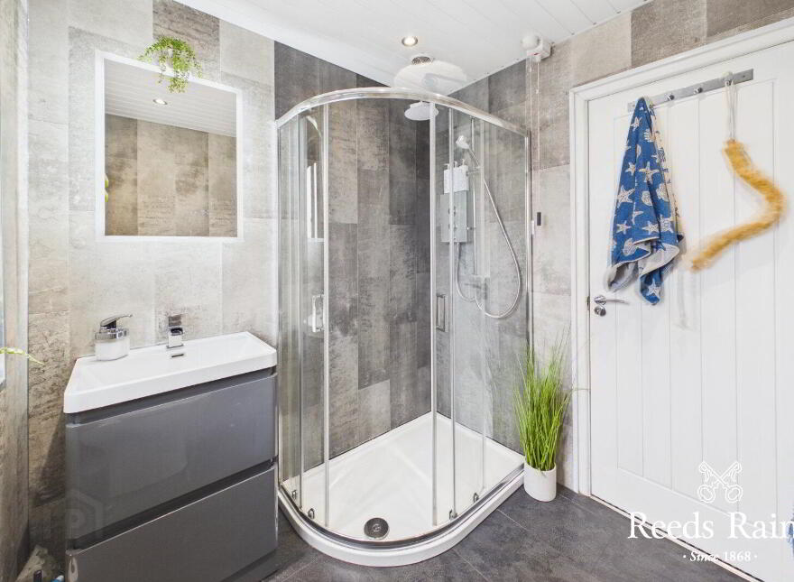 3 Ringhaddy Gardens, Newtownards, BT23 8YB