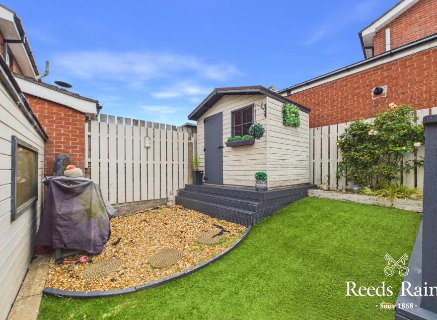3 Ringhaddy Gardens, Newtownards, BT23 8YB