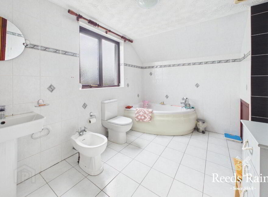 4 Sandringham Park, Carrickfergus, BT38 9EP