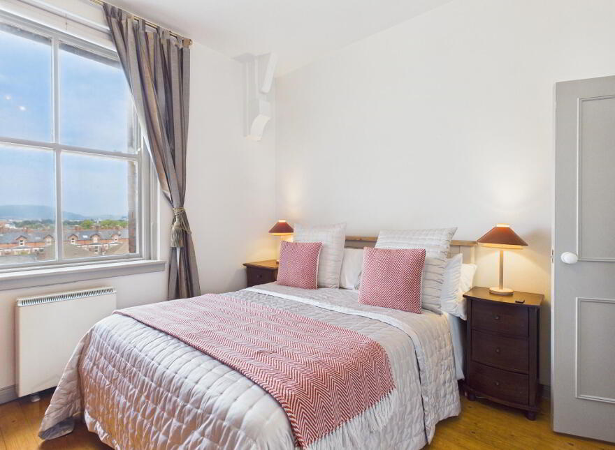 37 Rossmore Apartments, Ormeau Road, Belfast, BT7 3LA