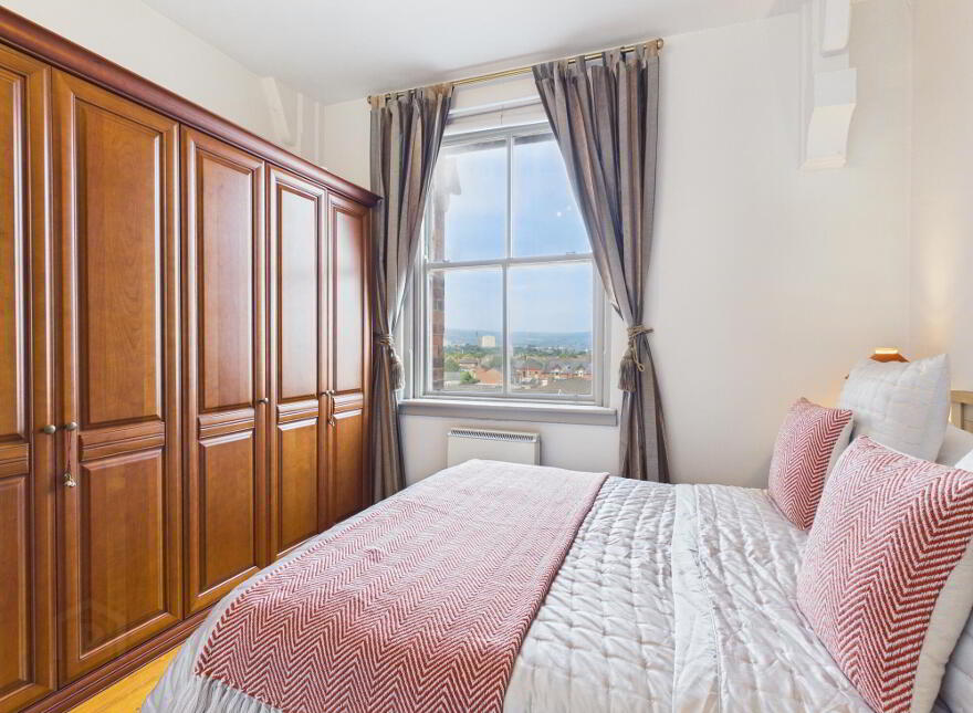 37 Rossmore Apartments, Ormeau Road, Belfast, BT7 3LA