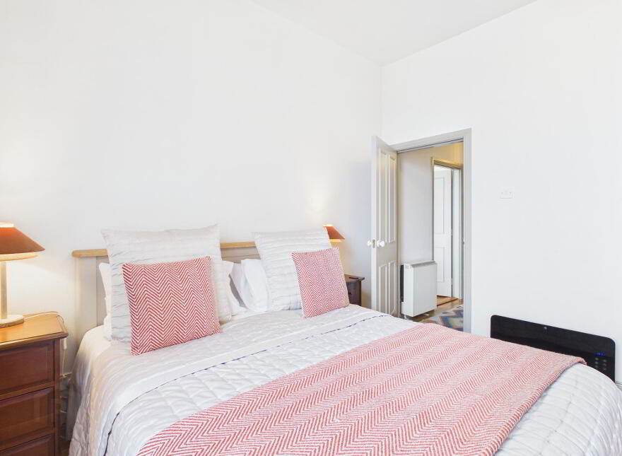 37 Rossmore Apartments, Ormeau Road, Belfast, BT7 3LA