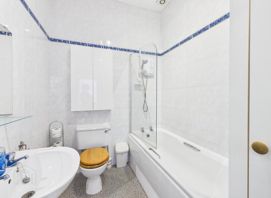 37 Rossmore Apartments, Ormeau Road, Belfast, BT7 3LA