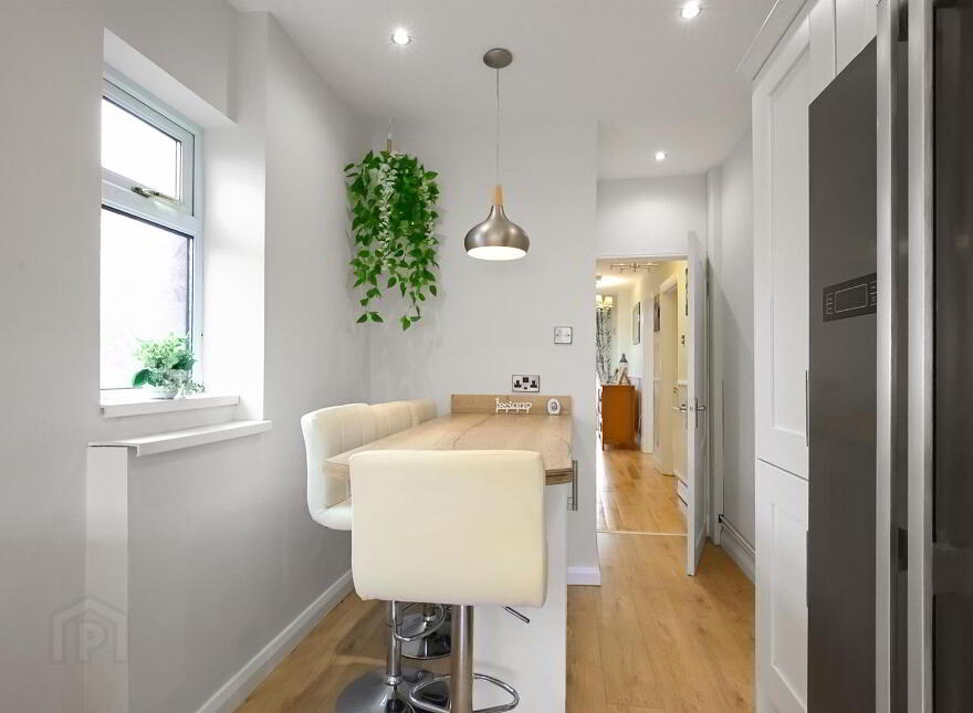 66 Owenvarragh Park, Andersonstown, Belfast, BT11 9BE