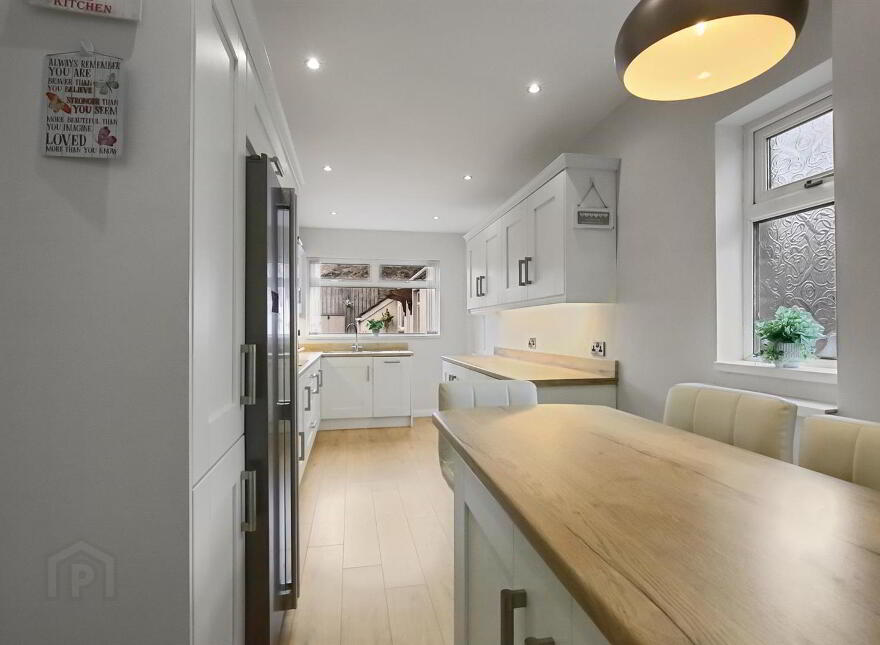 66 Owenvarragh Park, Andersonstown, Belfast, BT11 9BE