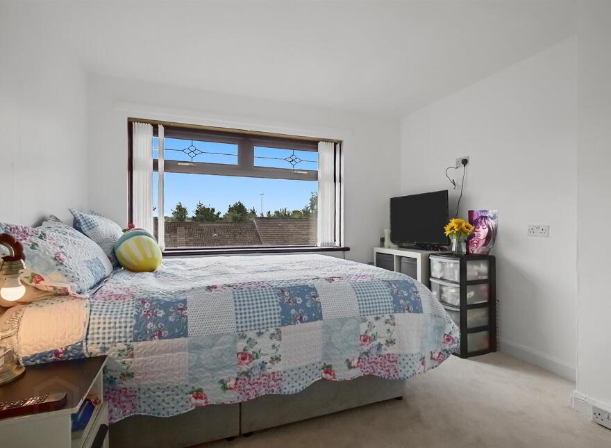66 Owenvarragh Park, Andersonstown, Belfast, BT11 9BE