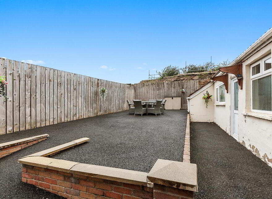 66 Owenvarragh Park, Andersonstown, Belfast, BT11 9BE