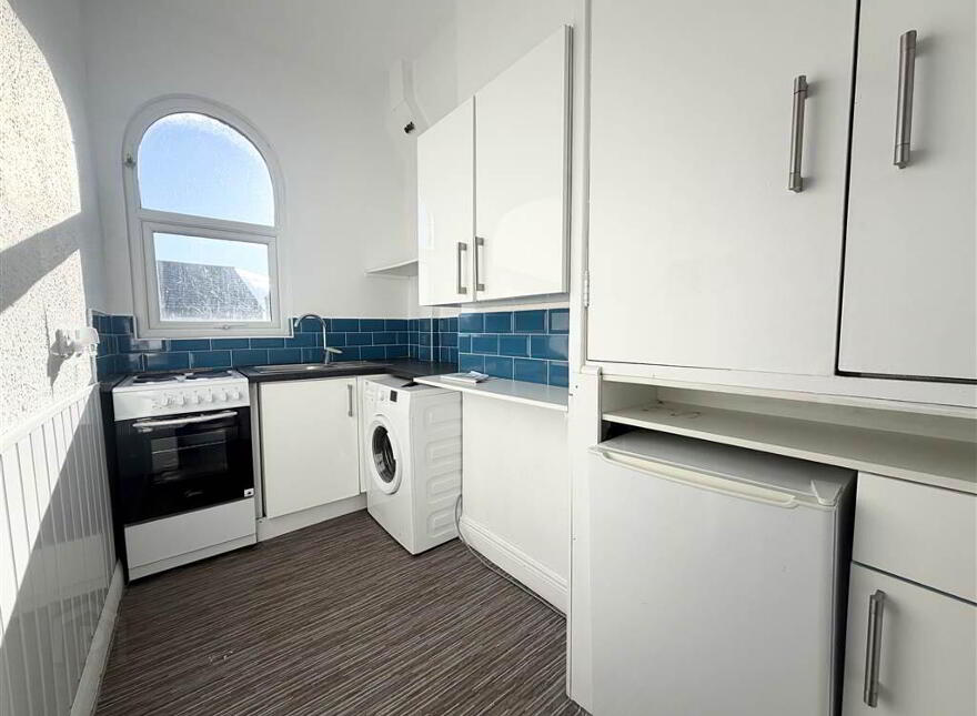 Apt 3, 199 Antrim Road, Belfast, BT15 2GW
