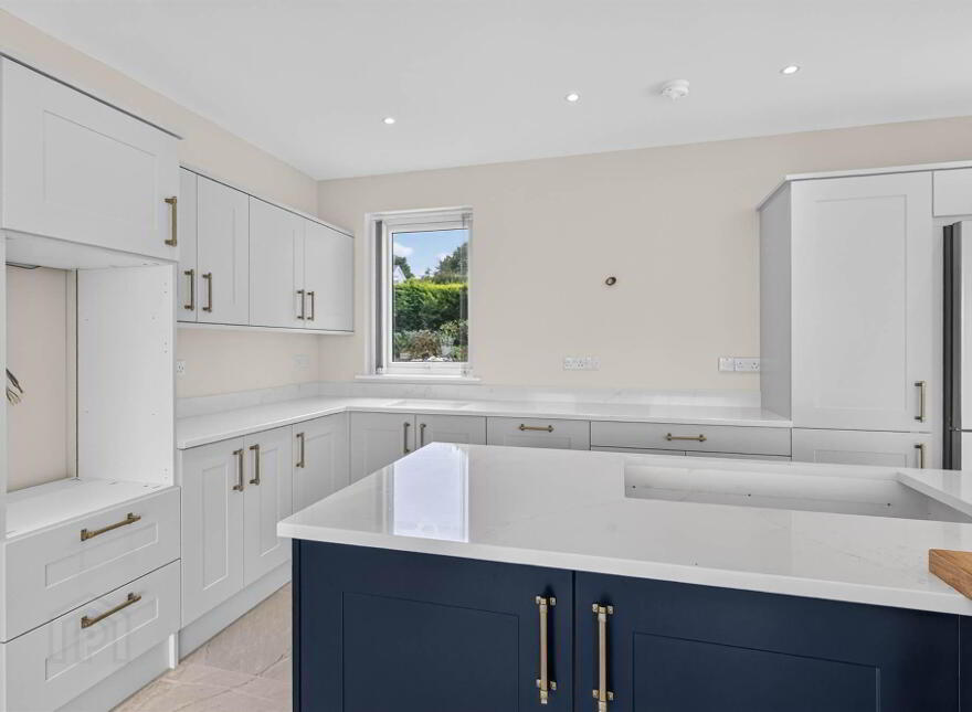 11 Larch Hill, Craigavad, Holywood, BT18 0JN