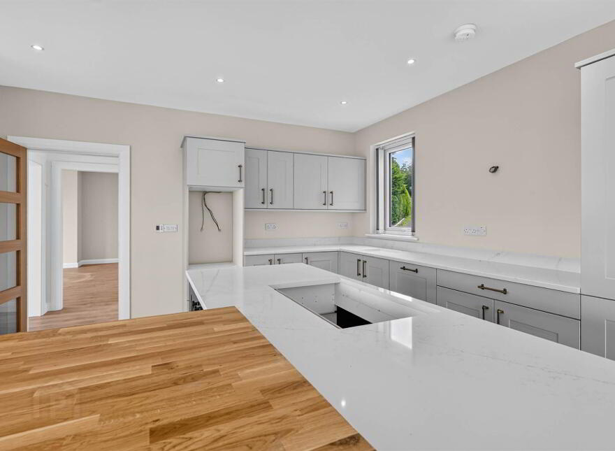 11 Larch Hill, Craigavad, Holywood, BT18 0JN
