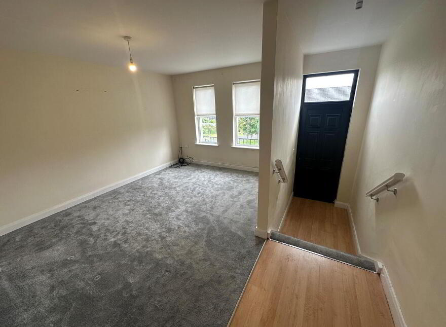 6 Princes Gate, Dromore, BT25 1FR