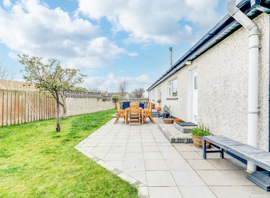 2 Apollo Crescent, Portrush, BT56 8SA