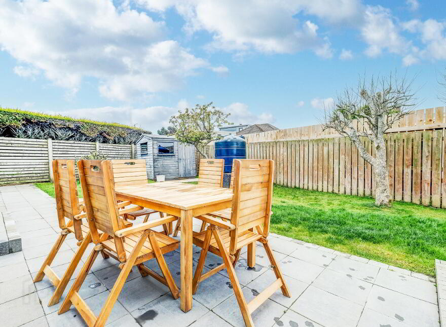 2 Apollo Crescent, Portrush, BT56 8SA