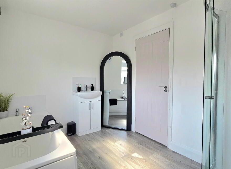 110 Cullybackey Road, Ballymena, BT43 5DG