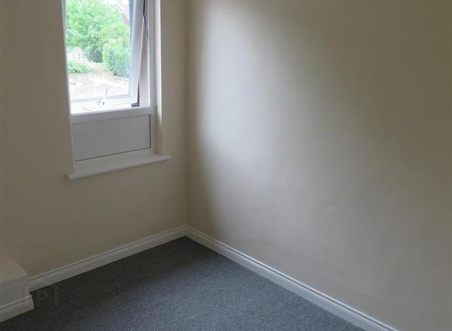 44 Lough Road, Lurgan, BT66 6JJ