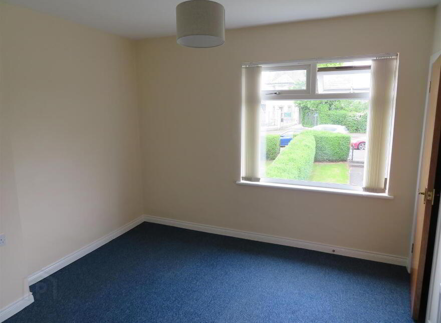 44 Lough Road, Lurgan, BT66 6JJ